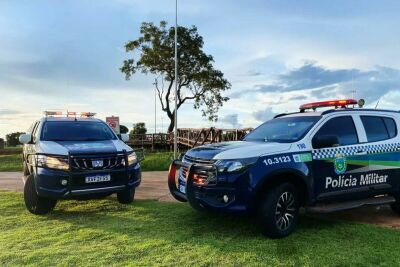 Imagem da notícia Três motoristas embriagados são presos em Costa Rica; um agrediu companheira durante o trajeto